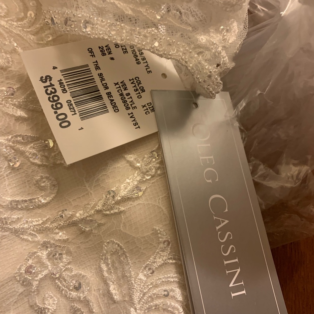 Oleg Cassini Bridal Gown NWT - Picture 3 of 6